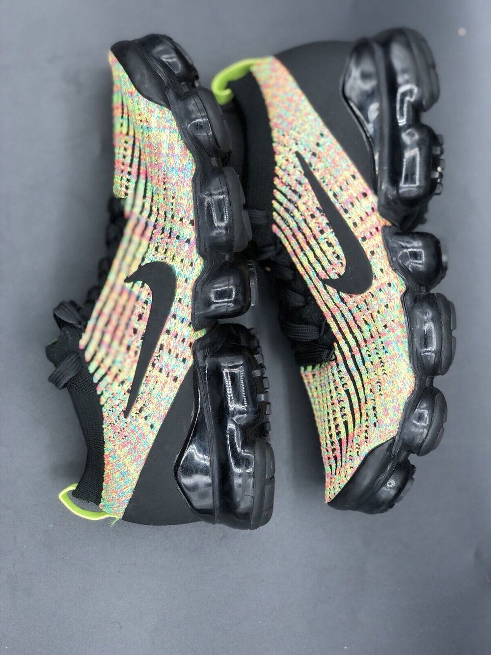 Nike Air Vapormax Flyknit 3 Women's Size 6 Rainbow Sneakers AJ6910-004